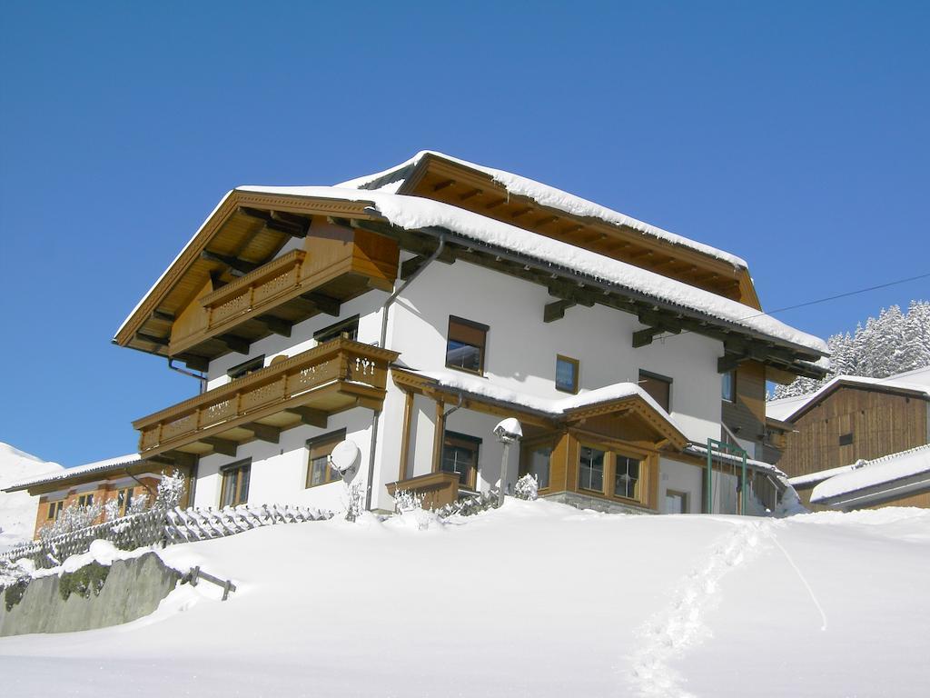 Scheurerhof Apartman Tux Szoba fotó